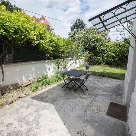 Maison Familiale à Chelles Mcp Appartamento